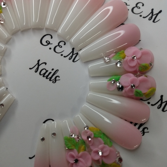 Press on nails (long coffin) - Picture 2 of 2